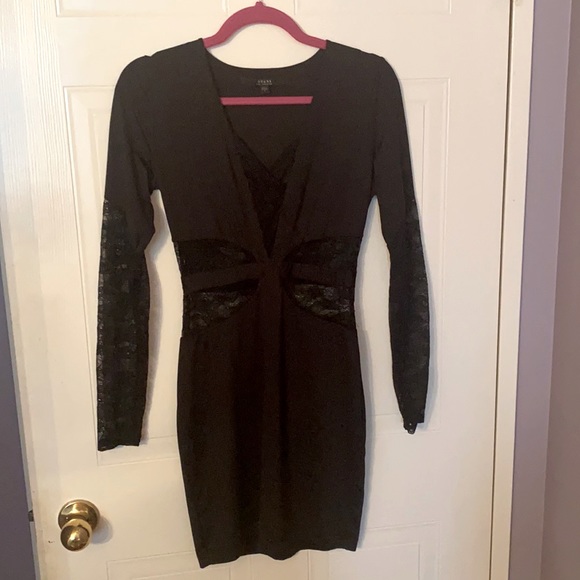 GUESS LBD WITH LACE DETAILS SM - Picture 2 of 4